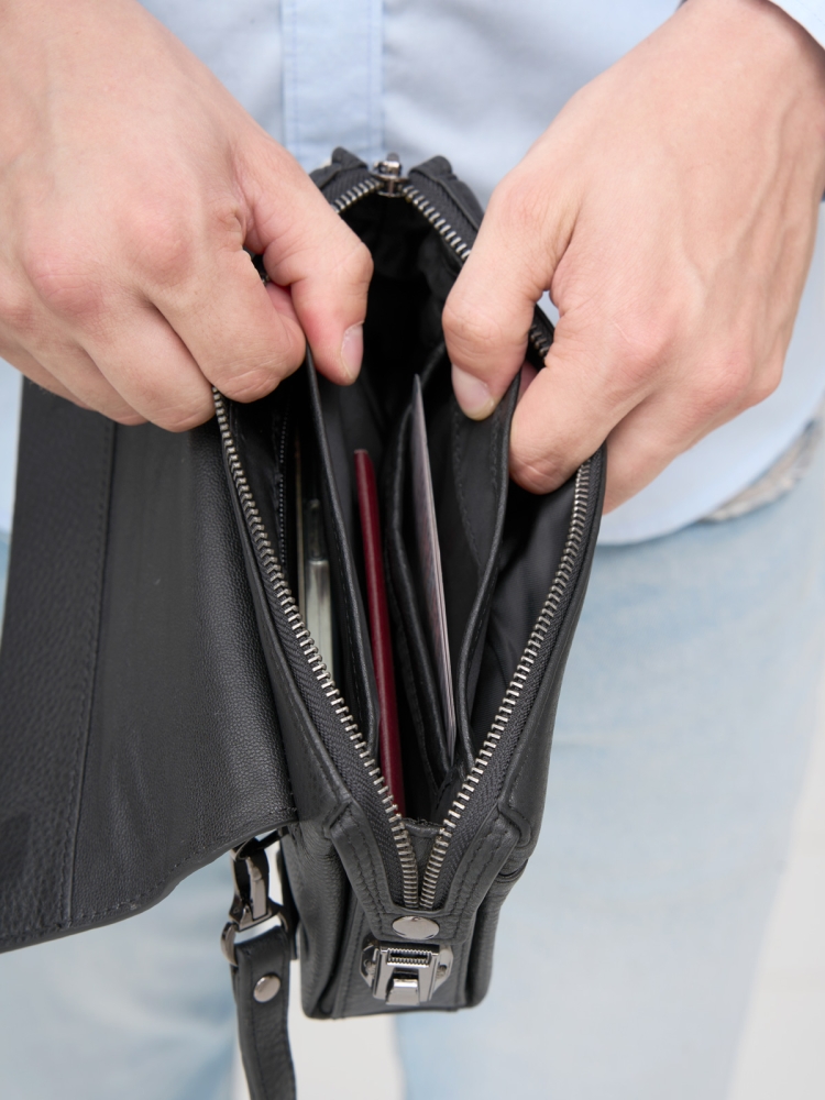 Мужской кожаный клатч с кодовым замком Paul Rayner 0351559-6