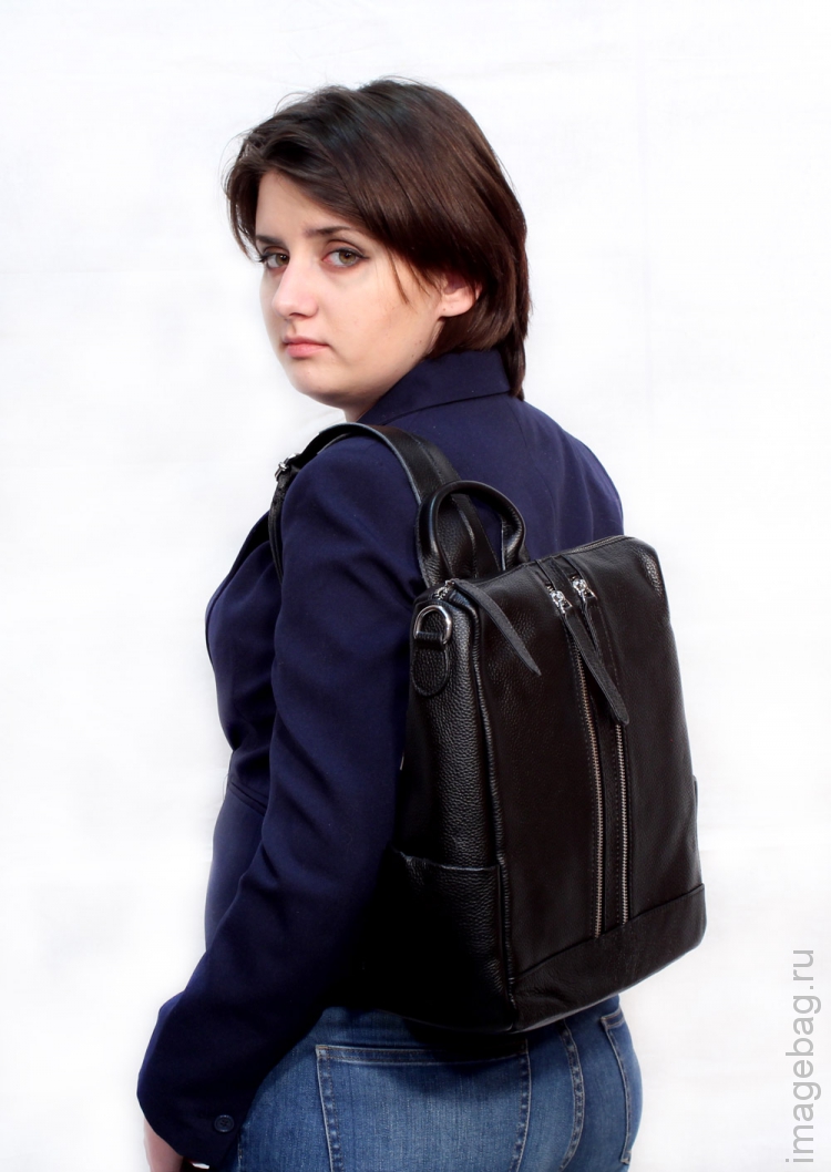 Женский рюкзак кожаный P.R. Grace black_8427