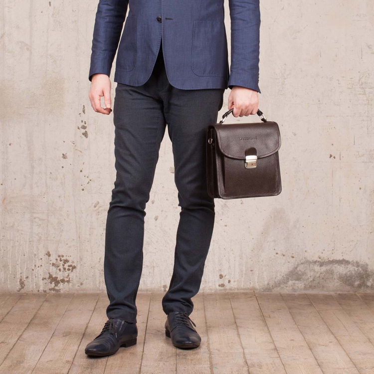 Компактный коричневый мужской портфель Bishop Brown