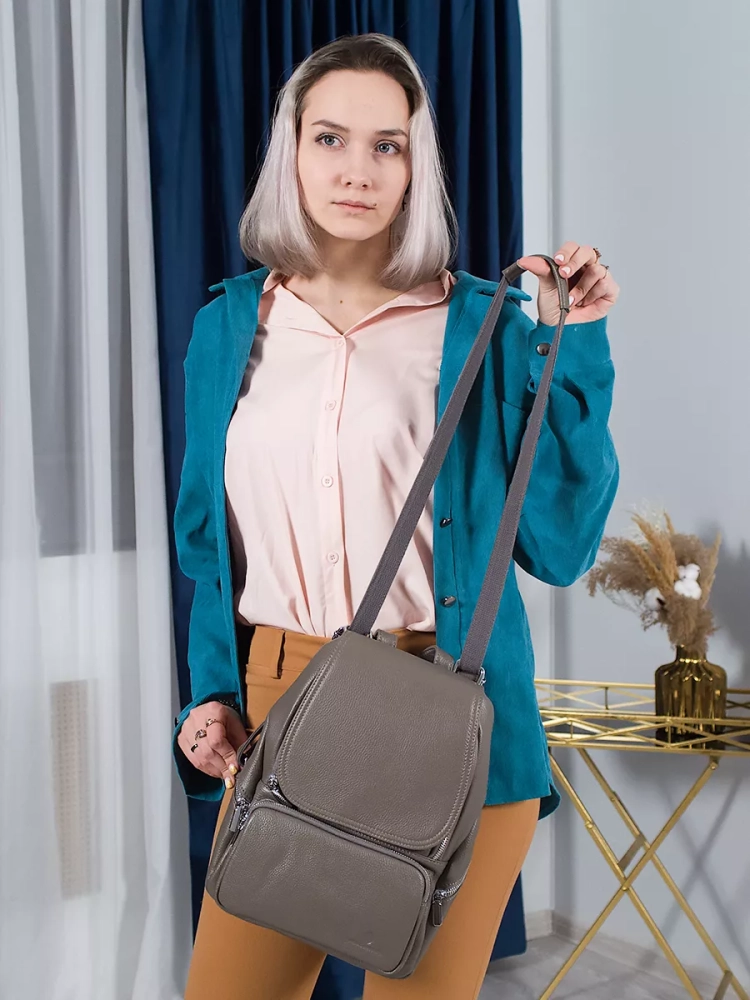 Женский кожаный городской рюкзак PR серый 1029