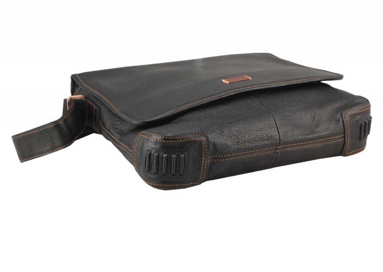 Кожаный темно-коричневый портфель IP Collection 112411_8569